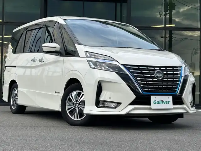 日産 セレナ e－パワー ハイウェイスター V 愛媛県 2022(令4)年 4.7万km ブリリアントホワイトパール プロパイロット/純正ナビ（Bluetooth/メモリ/フルセグテレビ）/アラウンドビューモニター/ETC/純正フリップダウンモニター/ドライブレコーダー/レーダークルーズコントロール/ブラインドスポットモニター/インテリジェントルームミラー/HDMI/USB入力端子/純正15インチアルミホイール/純正フロアマット/ABS/横滑り防止装置/前後コーナーセンサー/レーンキープアシスト/盗難防止装置/LEDヘッドライト/カーテンエアバック