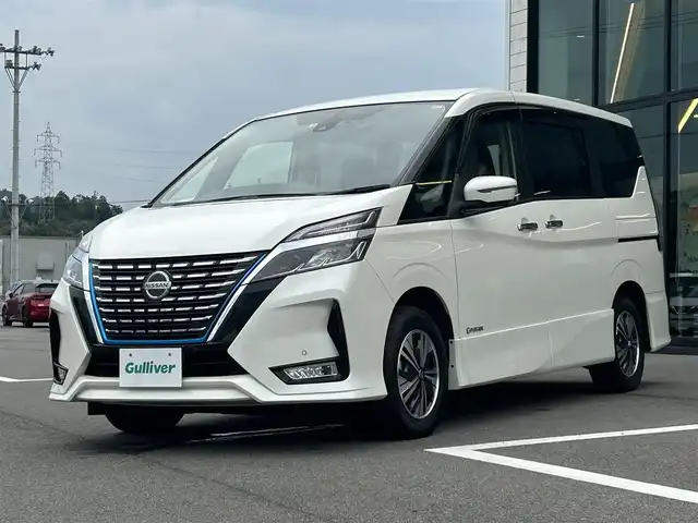 日産 セレナ e－パワー ハイウェイスター V 愛媛県 2022(令4)年 4.7万km ブリリアントホワイトパール プロパイロット/純正ナビ（Bluetooth/メモリ/フルセグテレビ）/アラウンドビューモニター/ETC/純正フリップダウンモニター/ドライブレコーダー/レーダークルーズコントロール/ブラインドスポットモニター/インテリジェントルームミラー/HDMI/USB入力端子/純正15インチアルミホイール/純正フロアマット/ABS/横滑り防止装置/前後コーナーセンサー/レーンキープアシスト/盗難防止装置/LEDヘッドライト/カーテンエアバック