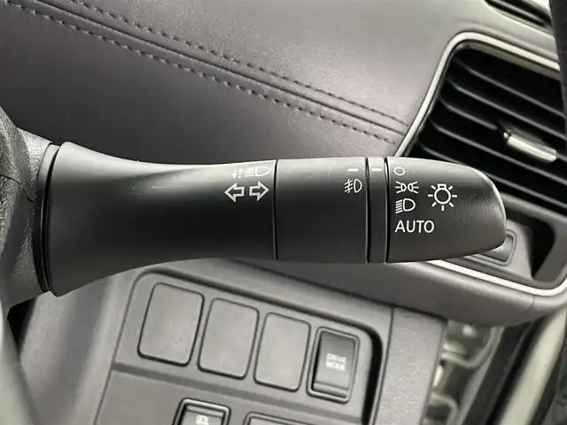 日産 セレナ e－パワー ハイウェイスター V 埼玉県 2020(令2)年 4.6万km ブリリアントホワイトパール １１型後席モニター　純正１０型ナビ　両側電動スライドドア　全方位カメラ　ＬＥＤヘッドライト　ＢＳＭ　ＥＴＣ　ドライブレコーダー　追従走行　フルフラット　ウォークスルー　オートハイビーム　衝突軽減