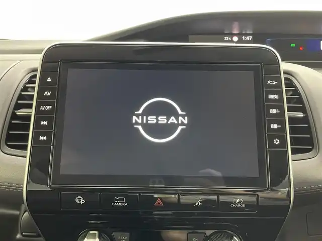 日産 セレナ e－パワー ハイウェイスター V 埼玉県 2020(令2)年 4.6万km ブリリアントホワイトパール １１型後席モニター　純正１０型ナビ　両側電動スライドドア　全方位カメラ　ＬＥＤヘッドライト　ＢＳＭ　ＥＴＣ　ドライブレコーダー　追従走行　フルフラット　ウォークスルー　オートハイビーム　衝突軽減