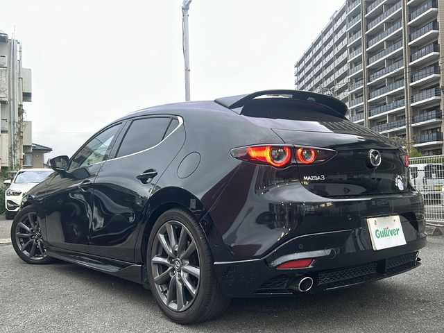 マツダ マツダ３ファストバック XD バーガンディセレクション 宮崎県 2019(令1)年 9.6万km ジェットブラックマイカ メモリナビ/フルセグテレビ/バックカメラ/アイドリングストップ/クルーズコントロール/プッシュスタート/ETC/HUD/BSM/ハンドルヒーター/HDMI