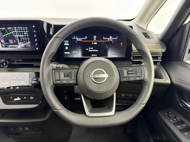 日産 セレナ e－パワー ハイウェイスター V 愛知県 2024(令6)年 1万km プリズムホワイト 純正ディスプレイオーディオ/Bluetooth接続/フルセグTV/アラウンドビューモニター/フリップダウンモニター/両側パワースライドドア/エマージェンシーブレーキ/純正フロントスポイラー/インテリジェントルームミラー/レーダークルーズコントロール/ブラインドスポットモニター/ドライブレコーダー/車線逸脱警報機能/ハンズフリースライドドア/電動パーキングブレーキ/ブレーキホールド/ステアリングスイッチ/ETC2.0/ワイヤレス充電/サイドエアバック/カーテンエアバック