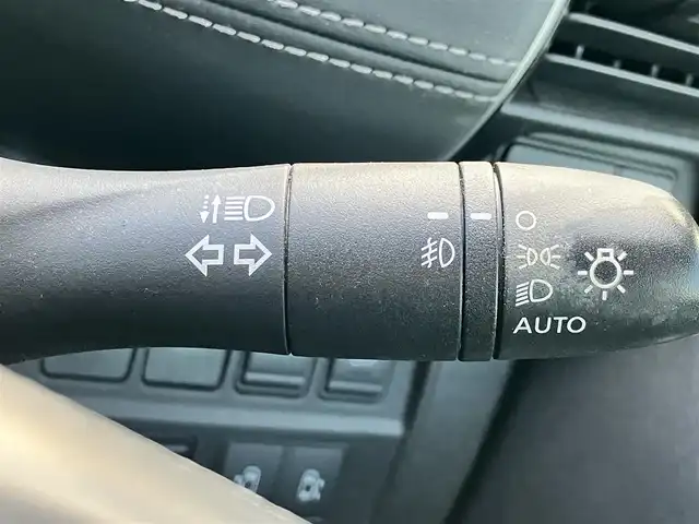 日産 セレナ ハイウェイスター プロパイロットED 静岡県 2017(平29)年 8.3万km シャイニングブルー 純正9インチナビ（CD/DVD/BT/フルセグ）/バックカメラ/プロパイロット/エンジンスタートボタン/パワーステアリング/パワーウィンドウ/スマートキー/スペアキー/Ｗオートエアコン/レーダークルーズコントロール/後席モニター/USB入力端子/ETC/ドライブレコーダー/純正フロアマット/布シート/両側パワースライドドア/純正アルミホイール/ABS/横滑り防止装置/コーナーセンサー前後/レーンキープアシスト/盗難防止装置/オートライト/W+サイドエアバッグ/衝突軽減システム