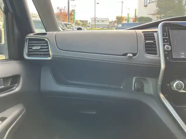 日産 セレナ ハイウェイスター プロパイロットED 福岡県 2017(平29)年 8.3万km シャイニングブルー 純正9インチナビ（CD/DVD/BT/フルセグ）/バックカメラ/プロパイロット/エンジンスタートボタン/パワーステアリング/パワーウィンドウ/スマートキー/スペアキー/Ｗオートエアコン/レーダークルーズコントロール/後席モニター/USB入力端子/ETC/ドライブレコーダー/純正フロアマット/布シート/両側パワースライドドア/純正アルミホイール/ABS/横滑り防止装置/コーナーセンサー前後/レーンキープアシスト/盗難防止装置/オートライト/W+サイドエアバッグ/衝突軽減システム