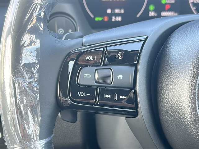 ホンダ ヴェゼル ハイブリッド e:HEV Z 三重県 2025(令7)年 0.1千km クリスタルブラックパール 登録済未使用車/純正ナビ/アップルカープレイ/アンドロイドオート/BSM/バックカメラ/追従クルーズコントロール/シートヒーター/電動リアゲート/純正ビルトインETC2.0/ワイヤレス充電/ステアリングヒーター/ステアリングスイッチ/レーンキープアシスト/衝突軽減ブレーキ/電子パーキング/LEDヘッドライト/禁煙車