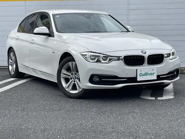 ＢＭＷ ３１８ｉ スポーツ 埼玉県 2018(平30)年 5.1万km アルピンホワイトⅢ 純正ナビ/バックカメラ/ハンズフリートランクオープナー/クルーズコントロール/ＢＳＭ/スマートキー/アイドリングストップ/レーンキープアシスト/アシストブレーキ