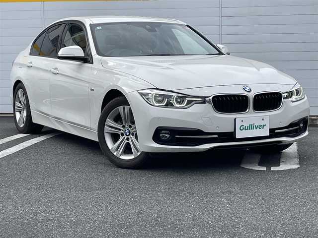 ＢＭＷ ３１８ｉ スポーツ 埼玉県 2018(平30)年 5.1万km アルピンホワイトⅢ 純正ナビ/バックカメラ/ハンズフリートランクオープナー/クルーズコントロール/ＢＳＭ/スマートキー/アイドリングストップ/レーンキープアシスト/アシストブレーキ