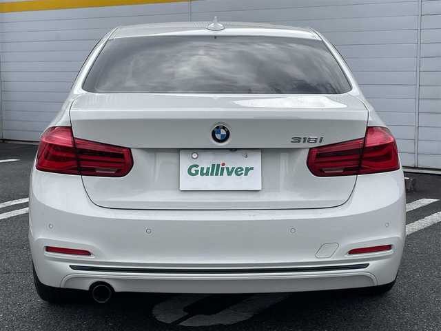 ＢＭＷ ３１８ｉ スポーツ 埼玉県 2018(平30)年 5.1万km アルピンホワイトⅢ 純正ナビ/バックカメラ/ハンズフリートランクオープナー/クルーズコントロール/ＢＳＭ/スマートキー/アイドリングストップ/レーンキープアシスト/アシストブレーキ