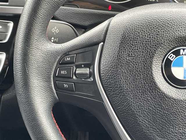 ＢＭＷ ３１８ｉ スポーツ 埼玉県 2018(平30)年 5.1万km アルピンホワイトⅢ 純正ナビ/バックカメラ/ハンズフリートランクオープナー/クルーズコントロール/ＢＳＭ/スマートキー/アイドリングストップ/レーンキープアシスト/アシストブレーキ