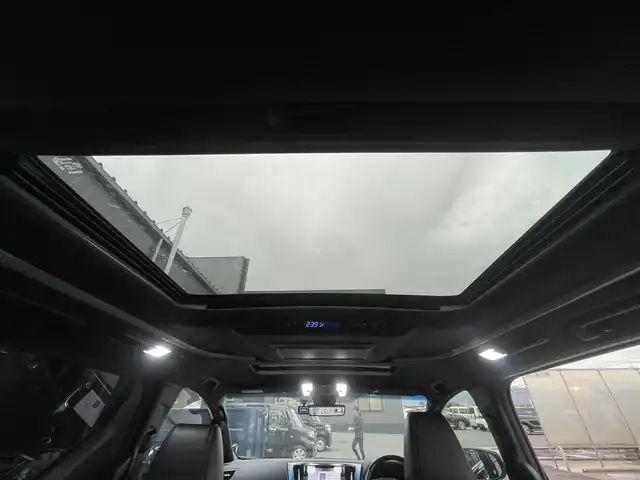 トヨタ アルファード S タイプゴールド 滋賀県 2020(令2)年 3.3万km ブラック 純正９インチディスプレイオーディオ/Bluetooth/USB/CD/DVD/フルセグ/前方ドラレコ/クリアランスソナー/プリクラッシュセーフティ/追従クルーズコントロール/BSM/電子パーキング/オートホールド/オートライト/オートハイビーム/LEDヘッドライト/MTモード付AT/バックカメラ/フリップダウンモニター/純正デジタルインナーミラー/両側電動スライド/パワーリアゲート/サンルーフ/ハーフレザー/二列目オットマン/WAC/ビルトインETC2.0/モデリスタエアロ/モデリスタAW