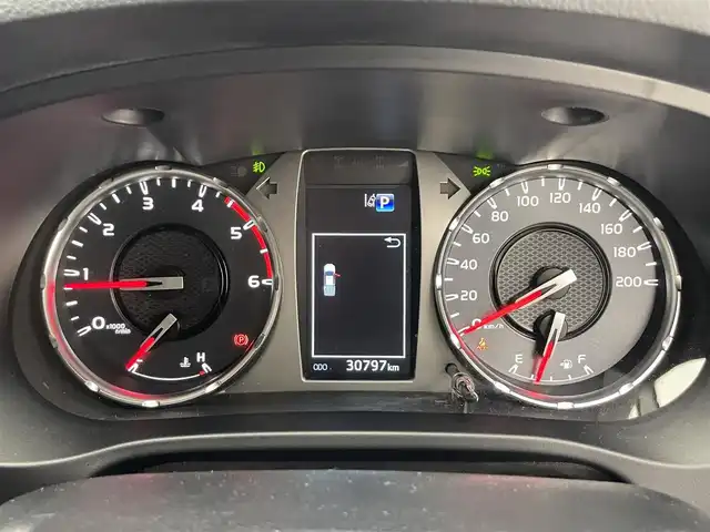 トヨタ ハイラックス Z GRスポーツ 滋賀県 2022(令4)年 3.1万km アティチュードブラックマイカ 純正8インチメモリナビ/【Bluetooth/USB】/ハーフレザー/全方位カメラ/追従クルーズコントロール/前後ドライブレコーダー/クリアランスソナー/LEDヘッドライト/オートライト/パワーシート/デジタルインナーミラー/社外テール（ヴァレンティ）/リアデフロック/MTモード付きAT/純正ETC