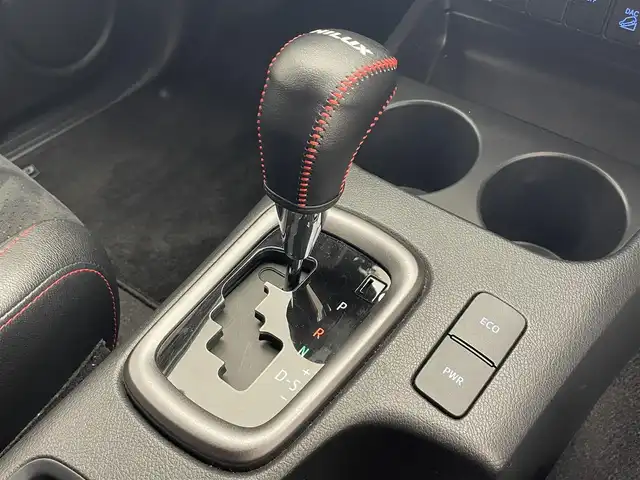 トヨタ ハイラックス Z GRスポーツ 滋賀県 2022(令4)年 3.1万km アティチュードブラックマイカ 純正8インチメモリナビ/【Bluetooth/USB】/ハーフレザー/全方位カメラ/追従クルーズコントロール/前後ドライブレコーダー/クリアランスソナー/LEDヘッドライト/オートライト/パワーシート/デジタルインナーミラー/社外テール（ヴァレンティ）/リアデフロック/MTモード付きAT/純正ETC