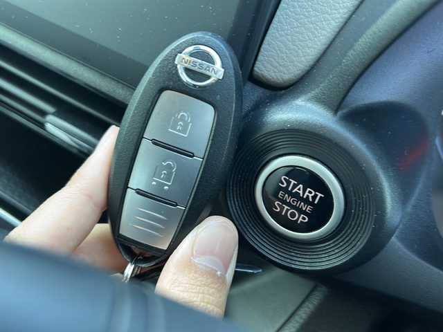 日産 デイズ X 岐阜県 2020(令2)年 3.5万km ブロッサムピンクメタリック 登録時走行距離34588km/純正7インチナビ/プッシュスタート/スマートキー/取扱説明書/Bluetooth/バックモニター/フルセグ/ベンチシート/社外フロアマット/オートライト/コーナーセンサー前後/ハロゲンライト/衝突軽減システム/アイドリングストップ/純正アルミホイール/ベンチシート/社外前方ドラレコ/両側スライドドア/CD/CDチェンジャー