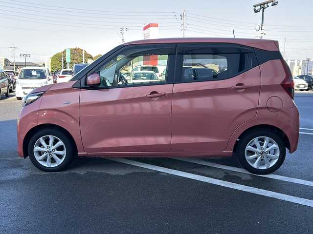 日産 デイズ X 岐阜県 2020(令2)年 3.5万km ブロッサムピンクメタリック 登録時走行距離34588km/純正7インチナビ/プッシュスタート/スマートキー/取扱説明書/Bluetooth/バックモニター/フルセグ/ベンチシート/社外フロアマット/オートライト/コーナーセンサー前後/ハロゲンライト/衝突軽減システム/アイドリングストップ/純正アルミホイール/ベンチシート/社外前方ドラレコ/両側スライドドア/CD/CDチェンジャー