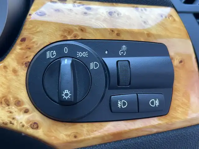 ＢＭＷ Ｚ４ クーペ 3．0si 滋賀県 2007(平19)年 3.2万km 青 純正ナビ/（FM/AM/CD）/ETC/運転席・助手席シートヒーター/電動格納ミラー/ステアリングスイッチ/パドルシフト/クルーズコントロール/オートライト/キセノンライト/フロントフォグ/リアフォグ/フルオートエアコン/純正フロアマット/リモコンキー/ホイールロックナット付き