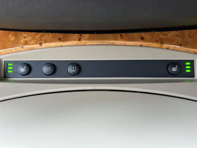 ＢＭＷ Ｚ４ クーペ 3．0si 滋賀県 2007(平19)年 3.2万km 青 純正ナビ/（FM/AM/CD）/ETC/運転席・助手席シートヒーター/電動格納ミラー/ステアリングスイッチ/パドルシフト/クルーズコントロール/オートライト/キセノンライト/フロントフォグ/リアフォグ/フルオートエアコン/純正フロアマット/リモコンキー/ホイールロックナット付き