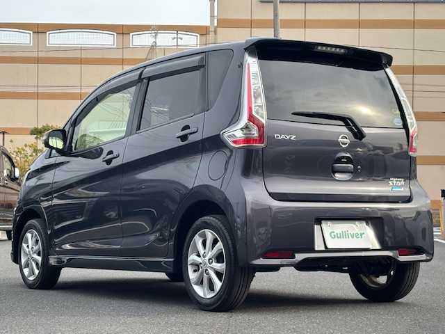 日産 デイズ ハイウェイスターX 宮城県 2016(平28)年 9万km プレミアムパープルP 登録時走行距離90047km/純正SDナビ/プッシュスタート/パワーステアリング/パワーウィンドウ/ドライブレコーダー/ステアリングリモコン/アイドリングストップ/電動格納ミラー/横滑り防止装置/衝突軽減ブレーキ/ABS/LEDライト/ドアバイザー/純正フロアマット