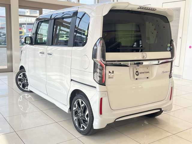 ホンダ Ｎ ＢＯＸ カスタム G L ターボ ホンダセンシング 埼玉県 2018(平30)年 6.4万km プラチナホワイトパール ホンダセンシング/純正ディスプレイオーディオ/　　CD/BT/ワンセグTV/バックカメラ/両側パワースライドドア/アダプティブクルーズコントロール/ハーフレザーシート/LEDオートライト/純正15インチAW/パドルシフト/ステアリングスイッチ/プッシュスタート/ETC/スペアキー×1/禁煙車