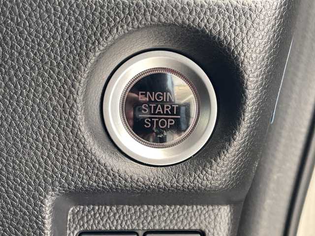 ホンダ Ｎ ＢＯＸ カスタム G L ターボ ホンダセンシング 埼玉県 2018(平30)年 6.4万km プラチナホワイトパール ホンダセンシング/純正ディスプレイオーディオ/　　CD/BT/ワンセグTV/バックカメラ/両側パワースライドドア/アダプティブクルーズコントロール/ハーフレザーシート/LEDオートライト/純正15インチAW/パドルシフト/ステアリングスイッチ/プッシュスタート/ETC/スペアキー×1/禁煙車