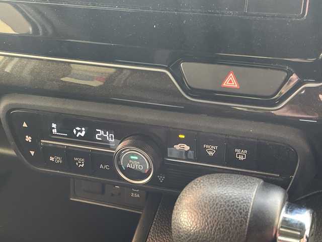 ホンダ Ｎ ＢＯＸ カスタム G L ターボ ホンダセンシング 埼玉県 2018(平30)年 6.4万km プラチナホワイトパール ホンダセンシング/純正ディスプレイオーディオ/　　CD/BT/ワンセグTV/バックカメラ/両側パワースライドドア/アダプティブクルーズコントロール/ハーフレザーシート/LEDオートライト/純正15インチAW/パドルシフト/ステアリングスイッチ/プッシュスタート/ETC/スペアキー×1/禁煙車