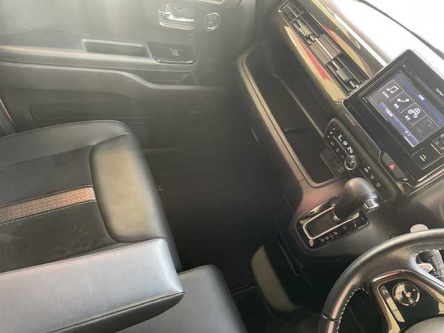 ホンダ Ｎ ＢＯＸ カスタム G L ターボ ホンダセンシング 埼玉県 2018(平30)年 6.4万km プラチナホワイトパール ホンダセンシング/純正ディスプレイオーディオ/　　CD/BT/ワンセグTV/バックカメラ/両側パワースライドドア/アダプティブクルーズコントロール/ハーフレザーシート/LEDオートライト/純正15インチAW/パドルシフト/ステアリングスイッチ/プッシュスタート/ETC/スペアキー×1/禁煙車