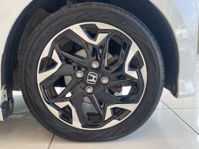 ホンダ Ｎ ＢＯＸ カスタム G L ターボ ホンダセンシング 埼玉県 2018(平30)年 6.4万km プラチナホワイトパール ホンダセンシング/純正ディスプレイオーディオ/　　CD/BT/ワンセグTV/バックカメラ/両側パワースライドドア/アダプティブクルーズコントロール/ハーフレザーシート/LEDオートライト/純正15インチAW/パドルシフト/ステアリングスイッチ/プッシュスタート/ETC/スペアキー×1/禁煙車