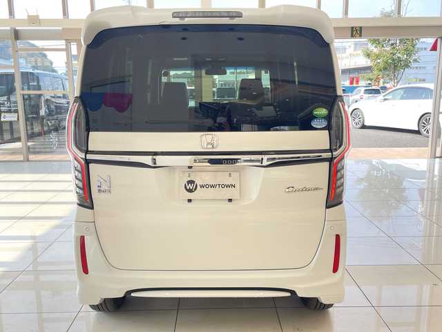 ホンダ Ｎ ＢＯＸ カスタム G L ターボ ホンダセンシング 埼玉県 2018(平30)年 6.4万km プラチナホワイトパール ホンダセンシング/純正ディスプレイオーディオ/　　CD/BT/ワンセグTV/バックカメラ/両側パワースライドドア/アダプティブクルーズコントロール/ハーフレザーシート/LEDオートライト/純正15インチAW/パドルシフト/ステアリングスイッチ/プッシュスタート/ETC/スペアキー×1/禁煙車