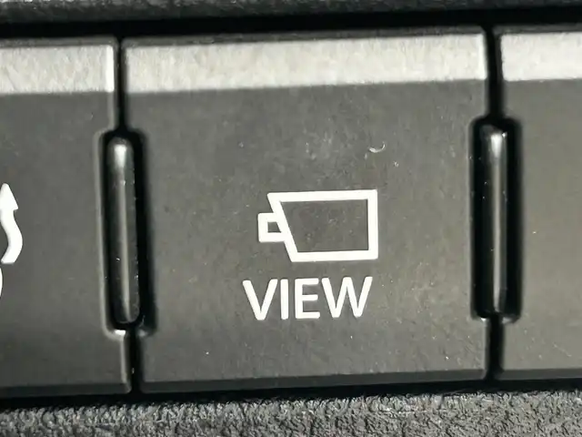 レクサス ＮＸ 300h Fスポーツ 岡山県 2018(平30)年 8.8万km ホワイトノーヴァガラスフレーク 登録時走行距離87326km/純正10.3インチナビ/（AM/FM/CD/DVD/BT/TV）/バックカメラ/黒革シート/D/N席シートヒーター/D/N席ベンチレーション/D/N席パワーシート/ステアリングヒーター/パワーバックドア/レクサスセーフティシステム/・ブラインドスポットモニター/・レーンディパーチャアラート/・オートマチックハイビーム/・アダプティブクルーズコントロール/・クリアランスソナー/・プリクラッシュセーフティ/ビルトインETC2.0/電子パーキングアシスト/メモリーシート/パドルシフト/ドライブレコーダー/3眼LEDヘッドライト/純正18インチアルミホイール/保証書/取説/カードキー