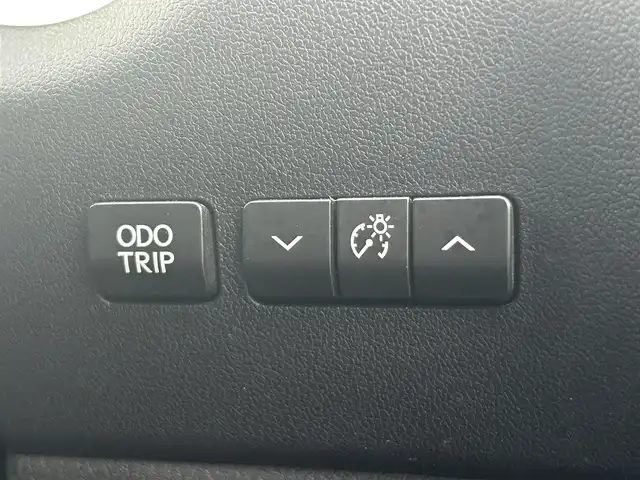 レクサス ＮＸ 300h Fスポーツ 岡山県 2018(平30)年 8.8万km ホワイトノーヴァガラスフレーク 登録時走行距離87326km/純正10.3インチナビ/（AM/FM/CD/DVD/BT/TV）/バックカメラ/黒革シート/D/N席シートヒーター/D/N席ベンチレーション/D/N席パワーシート/ステアリングヒーター/パワーバックドア/レクサスセーフティシステム/・ブラインドスポットモニター/・レーンディパーチャアラート/・オートマチックハイビーム/・アダプティブクルーズコントロール/・クリアランスソナー/・プリクラッシュセーフティ/ビルトインETC2.0/電子パーキングアシスト/メモリーシート/パドルシフト/ドライブレコーダー/3眼LEDヘッドライト/純正18インチアルミホイール/保証書/取説/カードキー