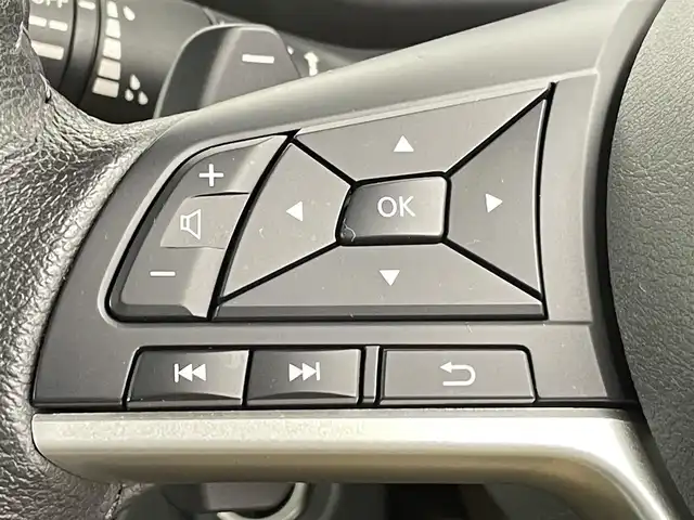 三菱 デリカミニ T プレミアム 千葉県 2023(令5)年 0.5万km ナチュラルアイボリーメタリック 禁煙車/社外ナビ/・CN-HE02WD/・CD/DVD/BT/フルセグ/全方位カメラ/マイパイロット（MI-PILOT）/両側パワースライドドア/レーダークルーズコントロール/デジタルインナールームミラー/ハーフレザーシート/前席シートヒーター/ステアリングヒーター/LEDヘッドライト/オートライト/オートハイビーム/フォグライト/電動パーキングブレーキ/オートホールド/ルーフレール/パドルシフト