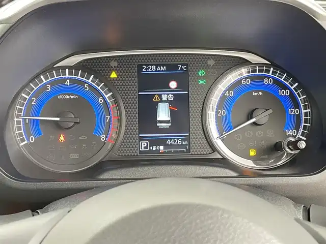 三菱 デリカミニ T プレミアム 千葉県 2023(令5)年 0.5万km ナチュラルアイボリーメタリック 禁煙車/社外ナビ/・CN-HE02WD/・CD/DVD/BT/フルセグ/全方位カメラ/マイパイロット（MI-PILOT）/両側パワースライドドア/レーダークルーズコントロール/デジタルインナールームミラー/ハーフレザーシート/前席シートヒーター/ステアリングヒーター/LEDヘッドライト/オートライト/オートハイビーム/フォグライト/電動パーキングブレーキ/オートホールド/ルーフレール/パドルシフト