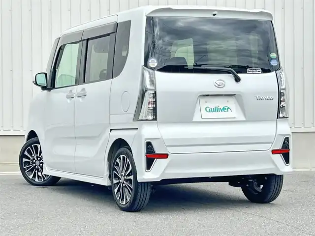 ダイハツ タント カスタム RS セレクション 群馬県 2020(令2)年 2.1万km シャイニングホワイトパール ターボ車/純正SDナビ/（CD/DVD/SD/Bluetooth/USB）/フルセグテレビ/バックカメラ/スマートアシスト/・衝突回避支援ブレーキ機能/・衝突警報機能/・車線逸脱警報機能/・車線逸脱警抑制制御機能/・ブレーキ制御付誤発進抑制機能/・先行車発進お知らせ機能/・アダプティブドライビングビーム/・コーナーセンサー/・進入禁止標識認識機能/クルーズコントロール/レーンキープアシスト/両側パワースライドドア/パドルシフト/ステアリングリモコン/シートヒーター/ドライブレコーダー/ビルトインETC/LEDヘッドライト/純正フロアマット/純正ドアバイザー