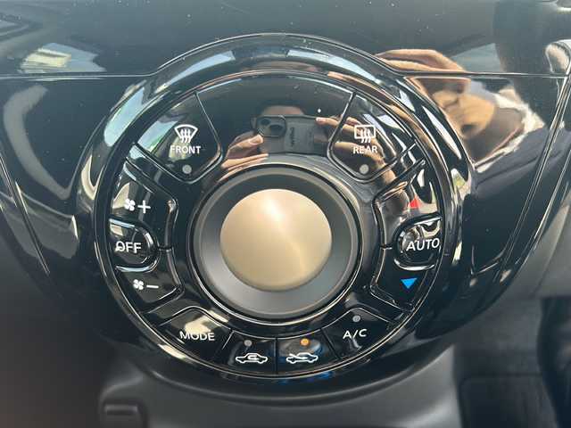 日産 ノート e－パワー X 香川県 2018(平30)年 7.6万km ブリリアントホワイトパール スペアキー/純正7インチナビ/（CD/DVD/SD/BT/USB/フルセグTV）/ETC/全周囲カメラ/インテリジェントエマージェンシーブレーキ/レーンキープ/横滑り防止装置/ステアリングリモコン/オートAC/純正フロアマット/ドアバイザー