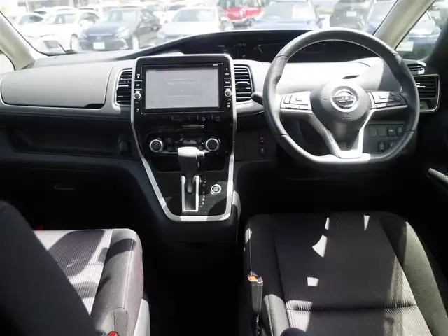 日産 セレナ ハイウェイスター Vセレクション 千葉県 2018(平30)年 4.5万km ダイヤモンドブラック エマージェンシーブレーキ/クルーズコントロール/ハンズフリー両側パワースライドドア/9インチ純正SDナビ/地デジTV/【BD/DVD/CD再生機能】/アラウンドビューモニター/ドライブレコーダー（DJ4-D）/革巻きステアリング/ステアリングスイッチ/ETC/LEDヘッドライト/フォグライト/ウインカーミラー/コーナーセンサー/純正16インチアルミホイル/サイド/カーテンエアバッグ/インテリジェントキー