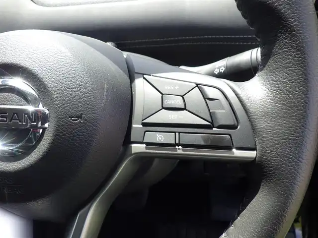 日産 セレナ ハイウェイスター Vセレクション 千葉県 2018(平30)年 4.5万km ダイヤモンドブラック エマージェンシーブレーキ/クルーズコントロール/ハンズフリー両側パワースライドドア/9インチ純正SDナビ/地デジTV/【BD/DVD/CD再生機能】/アラウンドビューモニター/ドライブレコーダー（DJ4-D）/革巻きステアリング/ステアリングスイッチ/ETC/LEDヘッドライト/フォグライト/ウインカーミラー/コーナーセンサー/純正16インチアルミホイル/サイド/カーテンエアバッグ/インテリジェントキー