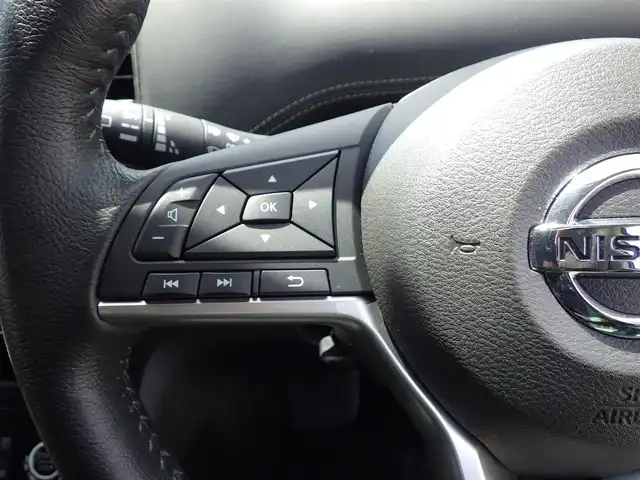 日産 セレナ ハイウェイスター Vセレクション 千葉県 2018(平30)年 4.5万km ダイヤモンドブラック エマージェンシーブレーキ/クルーズコントロール/ハンズフリー両側パワースライドドア/9インチ純正SDナビ/地デジTV/【BD/DVD/CD再生機能】/アラウンドビューモニター/ドライブレコーダー（DJ4-D）/革巻きステアリング/ステアリングスイッチ/ETC/LEDヘッドライト/フォグライト/ウインカーミラー/コーナーセンサー/純正16インチアルミホイル/サイド/カーテンエアバッグ/インテリジェントキー
