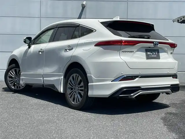 トヨタ ハリアー ハイブリッド Z 千葉県 2022(令4)年 4.3万km ホワイトパールクリスタルシャイン モデリスタエアロ/１２．３インチディスプレイオーデイ　/（フルセグ／Bluetooth）　/ＪＢＬプレミアムサウンドシステム　/レーダークルーズコントロール　/全方位モニター　/ブラインドスポットモニター　/衝突軽減システム　/コーナーセンサー/レーンキープアシスト　/電動リアゲート　/ハーフレザーシート　/運転席パワーシート/デジタルインナーミラー/ドライブレコーダー/ETC2.0/純正AW