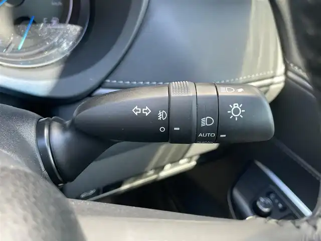 トヨタ ハリアー ハイブリッド Z 千葉県 2022(令4)年 4.3万km ホワイトパールクリスタルシャイン モデリスタエアロ/１２．３インチディスプレイオーデイ　/（フルセグ／Bluetooth）　/ＪＢＬプレミアムサウンドシステム　/レーダークルーズコントロール　/全方位モニター　/ブラインドスポットモニター　/衝突軽減システム　/コーナーセンサー/レーンキープアシスト　/電動リアゲート　/ハーフレザーシート　/運転席パワーシート/デジタルインナーミラー/ドライブレコーダー/ETC2.0/純正AW