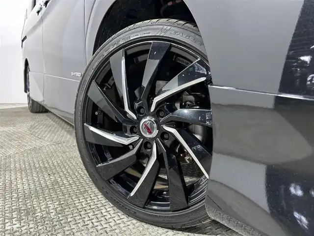 日産 セレナ ハイウェイスター G 大阪府 2020(令2)年 3万km ダイヤモンドブラック プロパイロット 純正ナビ(フルセグ/DVD再生/Blu-ray/Bluetooth) 360カメラ ETC デジタルインナーミラー 衝突軽減 BSM パークアシスト 革シート 前後ドラレコ