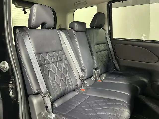 日産 セレナ ハイウェイスター G 大阪府 2020(令2)年 3万km ダイヤモンドブラック プロパイロット 純正ナビ(フルセグ/DVD再生/Blu-ray/Bluetooth) 360カメラ ETC デジタルインナーミラー 衝突軽減 BSM パークアシスト 革シート 前後ドラレコ