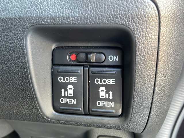 ホンダ Ｎ ＢＯＸ G SSパッケージ 新潟県 2017(平29)年 4.2万km プレミアムディープモカパール HDDナビ/フルセグテレビ/バックカメラ/デジタルインナーミラー/プッシュスタート/両側パワースライドドア/シートヒーター/ビルトインETC/ステアリングスイッチ/ドアバイザー/電格ミラー