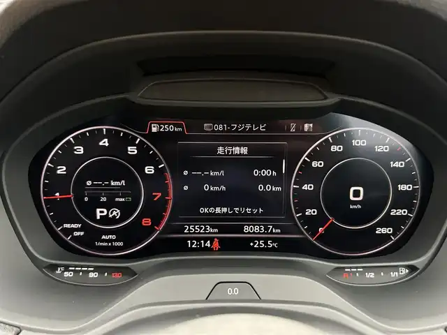 アウディ Ｑ２ 30TFSIスポーツ 茨城県 2020(令2)年 2.6万km ミトスブラックメタリック アシスタンスＰＫＧ　/ＡＣＣ　/ＬＫＡ　/バーチャルＣＰ　/ナビ　/１２セグ　/ＣａｒＰｌａｙ　/ＢＴ　/ＤＶＤ　/Ｂカメラ　/パーキングエイド　/シートヒーター　/ＰＷテールゲート　/ＬＥＤ　/オートハイビーム　/ＥＴＣ　/禁煙車