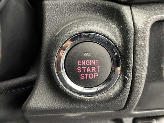 スバル レヴォーグ 1．8STIスポーツ EX 長野県 2020(令2)年 6.9万km マグネタイトグレーメタリック 4WD/純正センターインフォメーションディスプレイナビ/フルセグTV&USB&BT/アイサイト/アダプティブクルーズコントロール/レーンキープアシスト/車線逸脱警報/衝突軽減ブレーキ/ブラインドスポットモニター/コーナーセンサー/パワーバックドア/レザーシート/全席シートヒーター/前席パワーシート/運転席シートメモリ/ステアリングスイッチ/パドルシフト/MTモード付AT/フロント・サイド・バックカメラ/ビルトインETC/LEDヘッドライト/オートライト/フロントフォグランプ/電動格納ミラー/ウィンカーミラー/電動ホールド/オートビークルホールド/純正18インチAW装着/純正フロアマット/ドアバイザー/プッシュスタート/スマートキー