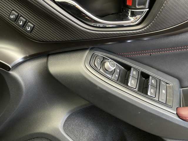 スバル レヴォーグ 1．8STIスポーツ EX 長野県 2020(令2)年 6.9万km マグネタイトグレーメタリック 4WD/純正センターインフォメーションディスプレイナビ/フルセグTV&USB&BT/アイサイト/アダプティブクルーズコントロール/レーンキープアシスト/車線逸脱警報/衝突軽減ブレーキ/ブラインドスポットモニター/コーナーセンサー/パワーバックドア/レザーシート/全席シートヒーター/前席パワーシート/運転席シートメモリ/ステアリングスイッチ/パドルシフト/MTモード付AT/フロント・サイド・バックカメラ/ビルトインETC/LEDヘッドライト/オートライト/フロントフォグランプ/電動格納ミラー/ウィンカーミラー/電動ホールド/オートビークルホールド/純正18インチAW装着/純正フロアマット/ドアバイザー/プッシュスタート/スマートキー