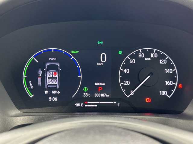 ホンダ ヴェゼル ハイブリッド e:HEV Z 愛知県 2024(令6)年 0.9万km プラチナホワイトパール 禁煙車/純正9インチナビ/（AM/FM/Bluetooth/フルセグTV/AppleCarPlay/AndroidAuto)/全方位カメラ/ワイヤレス充電/ホンダセンシング/・衝突軽減ブレーキ/・レーンキープアシスト/・オートマチックハイビーム/・追従式クルーズコントロール/・ブラインドスポットモニター/コーナーセンサー/ETC2.0/シートヒーター/パドルシフト/LEDヘッドライト/純正18インチアルミホイール/スマートキー/ブレーキホールド