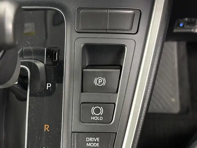 トヨタ ノア ハイブリッド G 埼玉県 2023(令5)年 1.5万km ホワイトパールクリスタルシャイン 純正ナビ（Bluetooth/DVD/AM/FM）/フルセグTV/バックカメラ/レーダークルーズコントロール/横滑り防止装置/レーンキープアシスト/盗難防止装置/プリクラッシュセーフティ/オートマチックハイビーム/LEDヘッドライト/両側パワースライドドア/ETC2.0/スマートキー