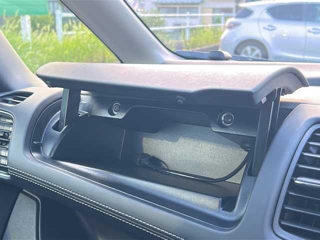 日産 セレナ 茨城県 2016(平28)年 1.8万km ダイヤモンドブラック 純正9インチナビ/Bluetooth/フルセグTV/AUX/アラウンドビューモニター/バックカメラ/全方位カメラ/デジタルインナーミラー/フリップダウンモニター/プロパイロット/両側パワースライドドア/ドライブレコーダー/踏み間違い防止装置/LEDヘッドライト/オートライト/純正16インチアルミホイール/衝突軽減システム/取扱説明書