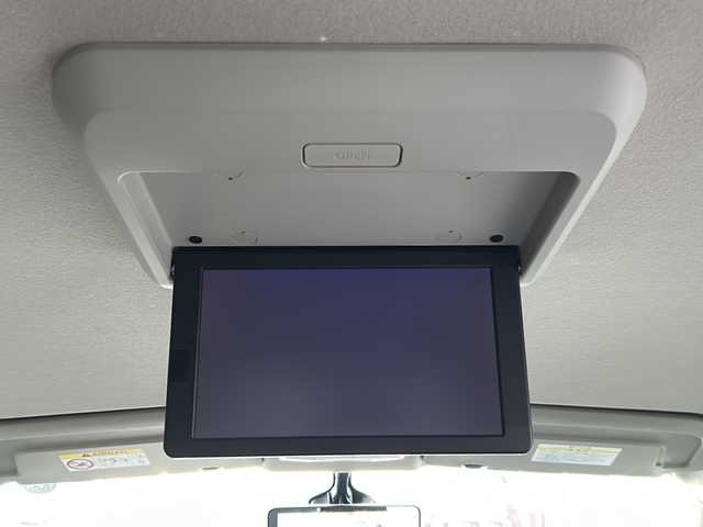 日産 セレナ 茨城県 2016(平28)年 1.8万km ダイヤモンドブラック 純正9インチナビ/Bluetooth/フルセグTV/AUX/アラウンドビューモニター/バックカメラ/全方位カメラ/デジタルインナーミラー/フリップダウンモニター/プロパイロット/両側パワースライドドア/ドライブレコーダー/踏み間違い防止装置/LEDヘッドライト/オートライト/純正16インチアルミホイール/衝突軽減システム/取扱説明書