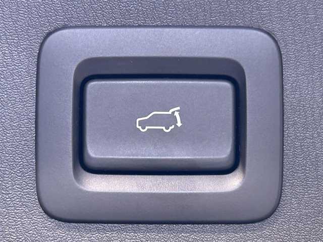 マツダ ＣＸ－５ XD エクスクルーシブモード 愛知県 2022(令4)年 1.9万km ソウルレッドクリスタルM 純正１０．２５インチナビ　/（Bluetooth/フルセグTV/CarPlay/USB/FM/AM)/ＢＯＳＥサウンド　/３６０°ビューモニター　/レーダークルーズコントロール　/衝突軽減ブレーキ/ワイヤレス充電　/シートヒーター　/ＥＴＣ　/電動バックドア　/メモリー機能付パワーシート　/パドルシフト　/ステアリングヒーター/ブラインドスポットモニター/車線逸脱警報/コーナーセンサー/黒革シート