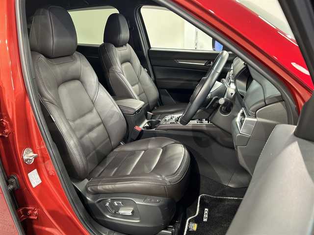 マツダ ＣＸ－５ XD エクスクルーシブモード 愛知県 2022(令4)年 1.9万km ソウルレッドクリスタルM 純正１０．２５インチナビ　/（Bluetooth/フルセグTV/CarPlay/USB/FM/AM)/ＢＯＳＥサウンド　/３６０°ビューモニター　/レーダークルーズコントロール　/衝突軽減ブレーキ/ワイヤレス充電　/シートヒーター　/ＥＴＣ　/電動バックドア　/メモリー機能付パワーシート　/パドルシフト　/ステアリングヒーター/ブラインドスポットモニター/車線逸脱警報/コーナーセンサー/黒革シート